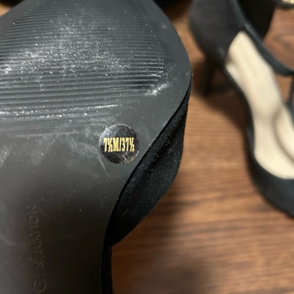 Brand new, never worn, BCBG generation shoes - Picture 5 of 8